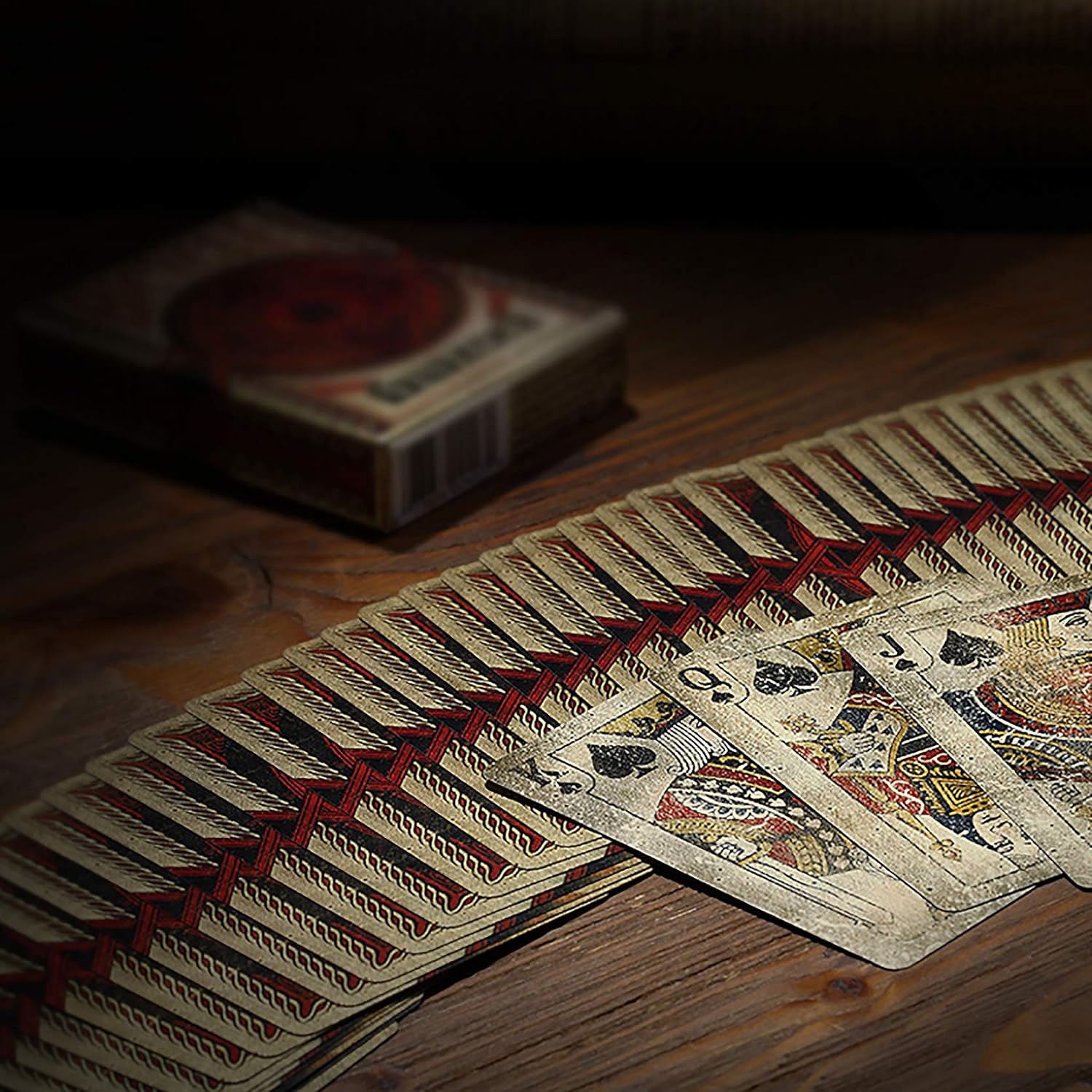 Bicycle Vintage Playing Cards in red and gold