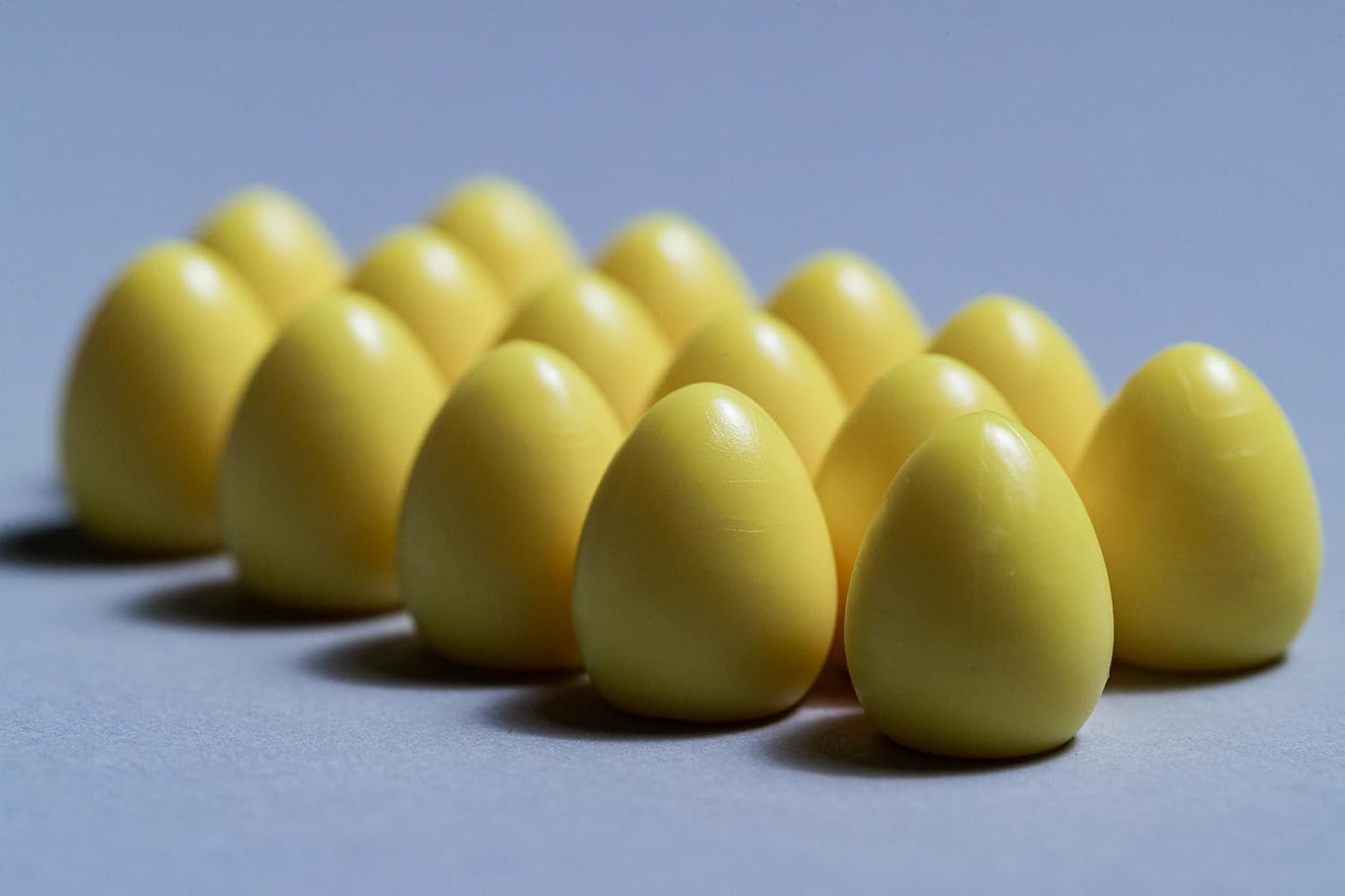 Close up of yellow bird eggs in the Wingspan Oceania Expansion